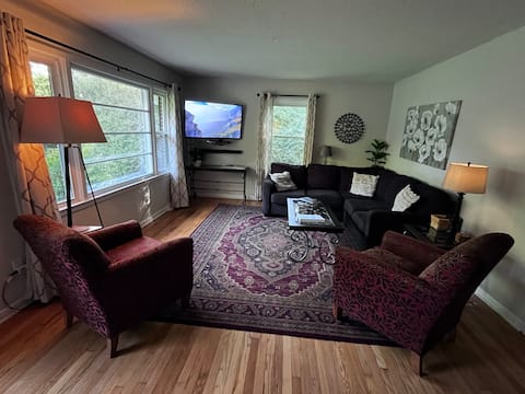 Successful Airbnb property: Walkable Carrboro Home Near UNC, Family-Friendly in Carrboro