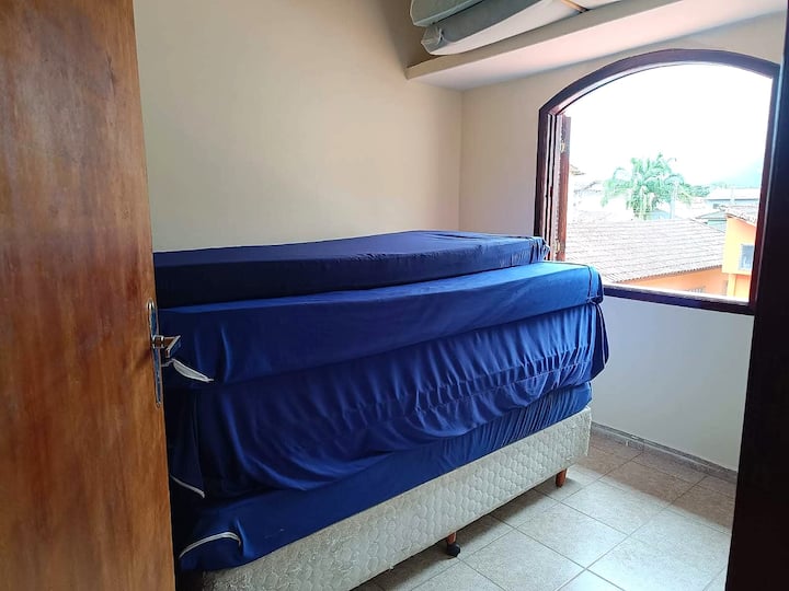 Dhomë gjumi 2