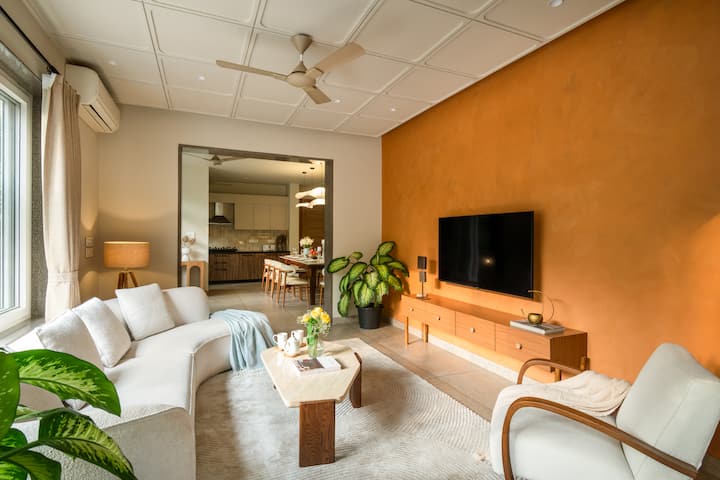 Living room image 2