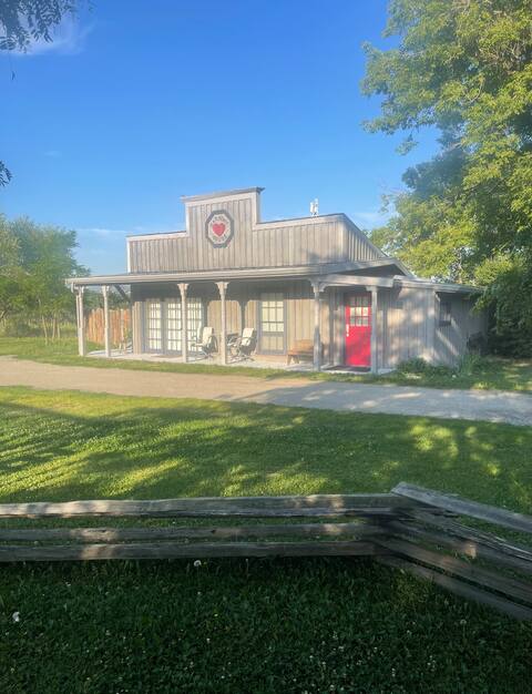 Harmony House Near Silver Star Ski Resort!