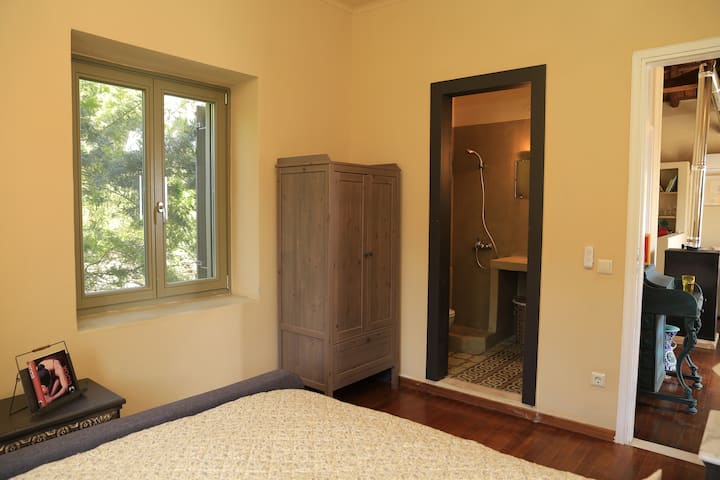 საძინებელი 1