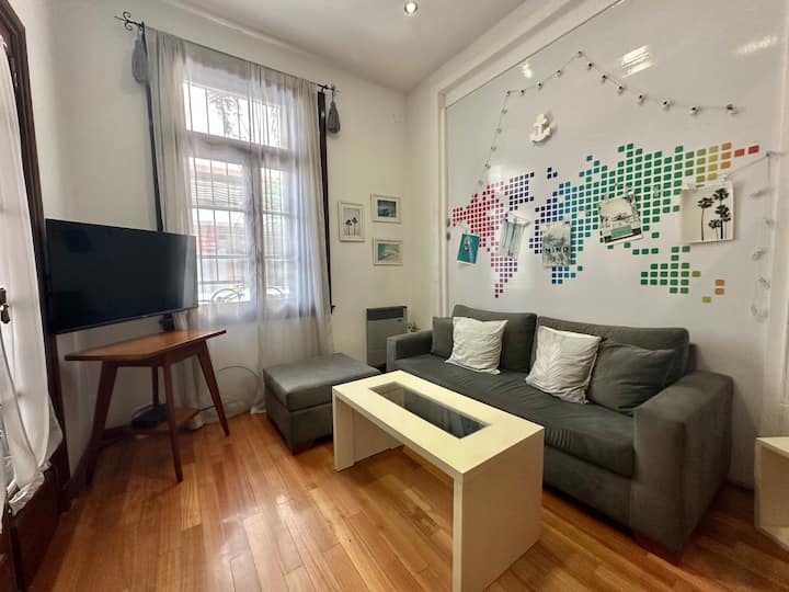 Casa con terraza y parrilla en Parque Chacabuco