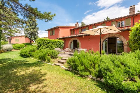 Villa Limone - 3 bedroom villa in Tuscany