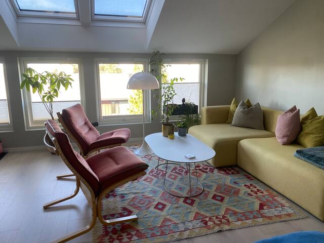 Familievennlig rekkehus med sentral beliggenhet.