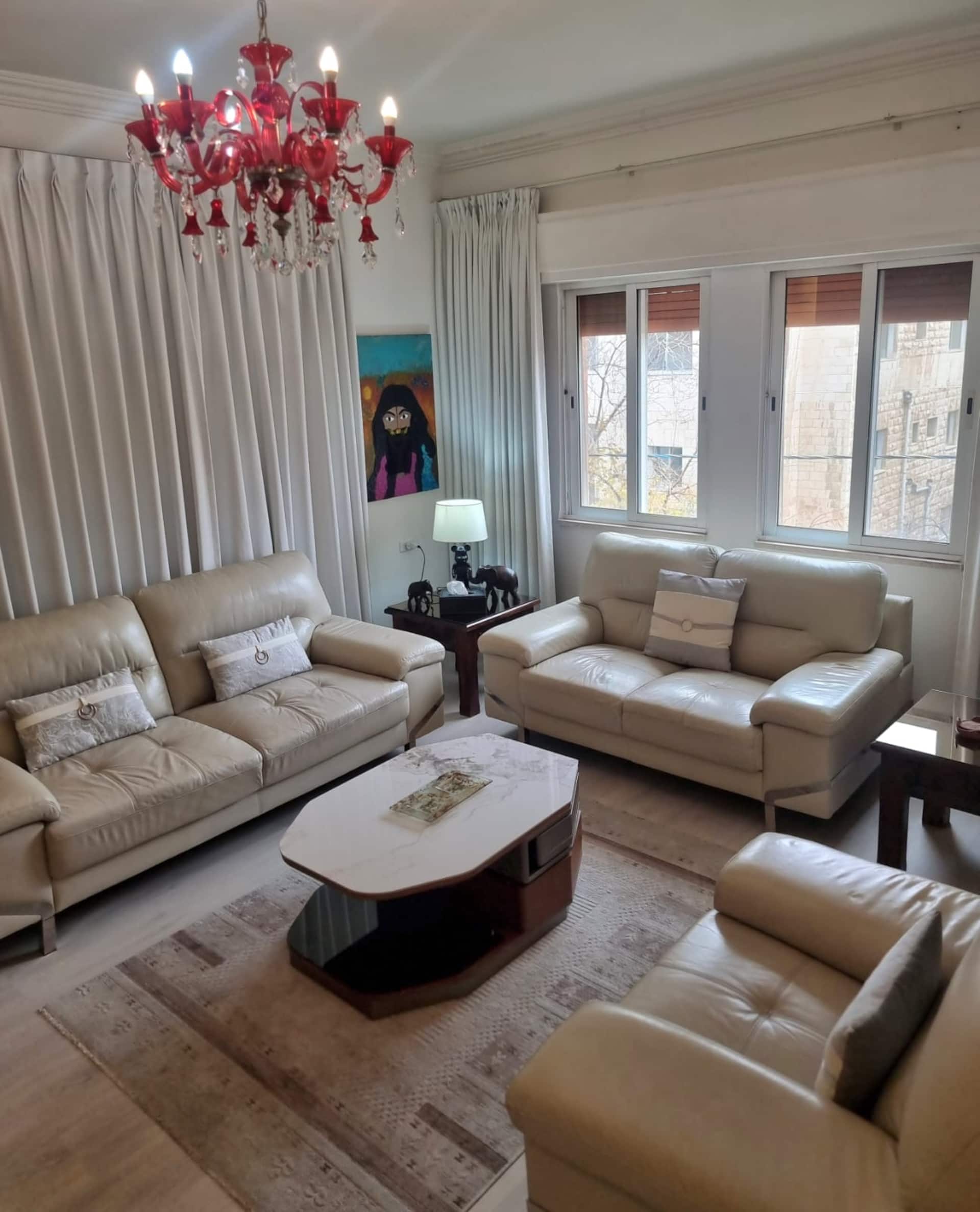 Panoramic city view, spacious, near Boulevard