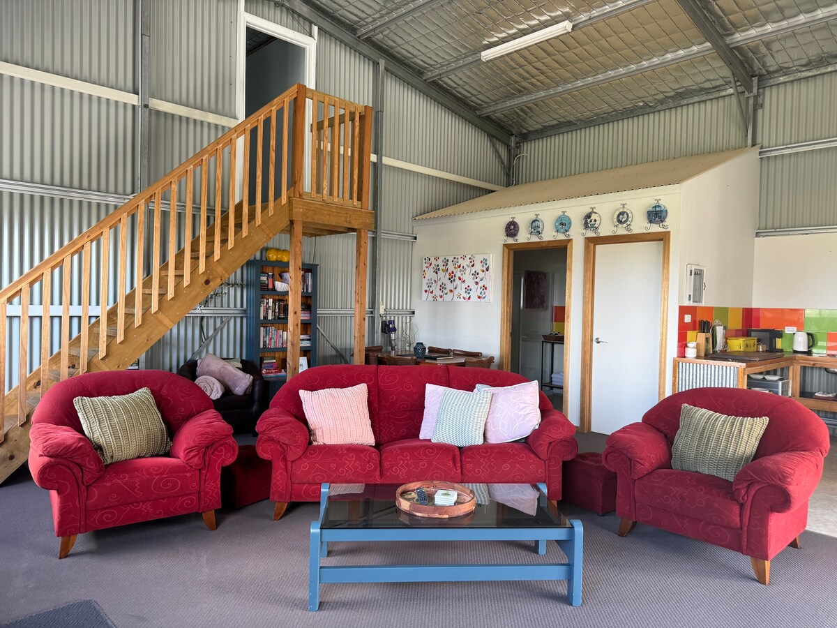 Successful Airbnb property: Wallaby Views in Shire Of East Gippsland