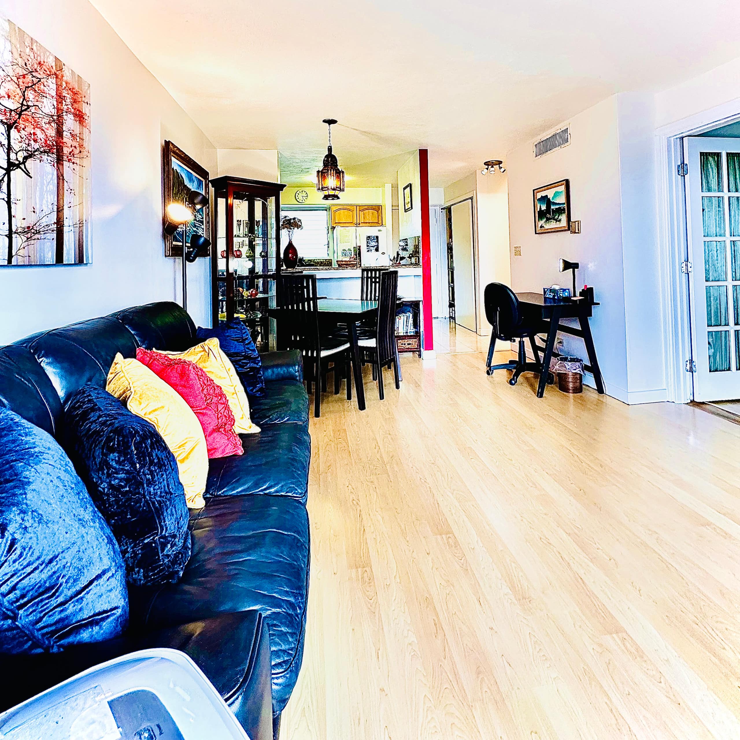 Condo in Honolulu · ★4.75 · 2 bedrooms · 3 beds · 1 private bath - Image 3