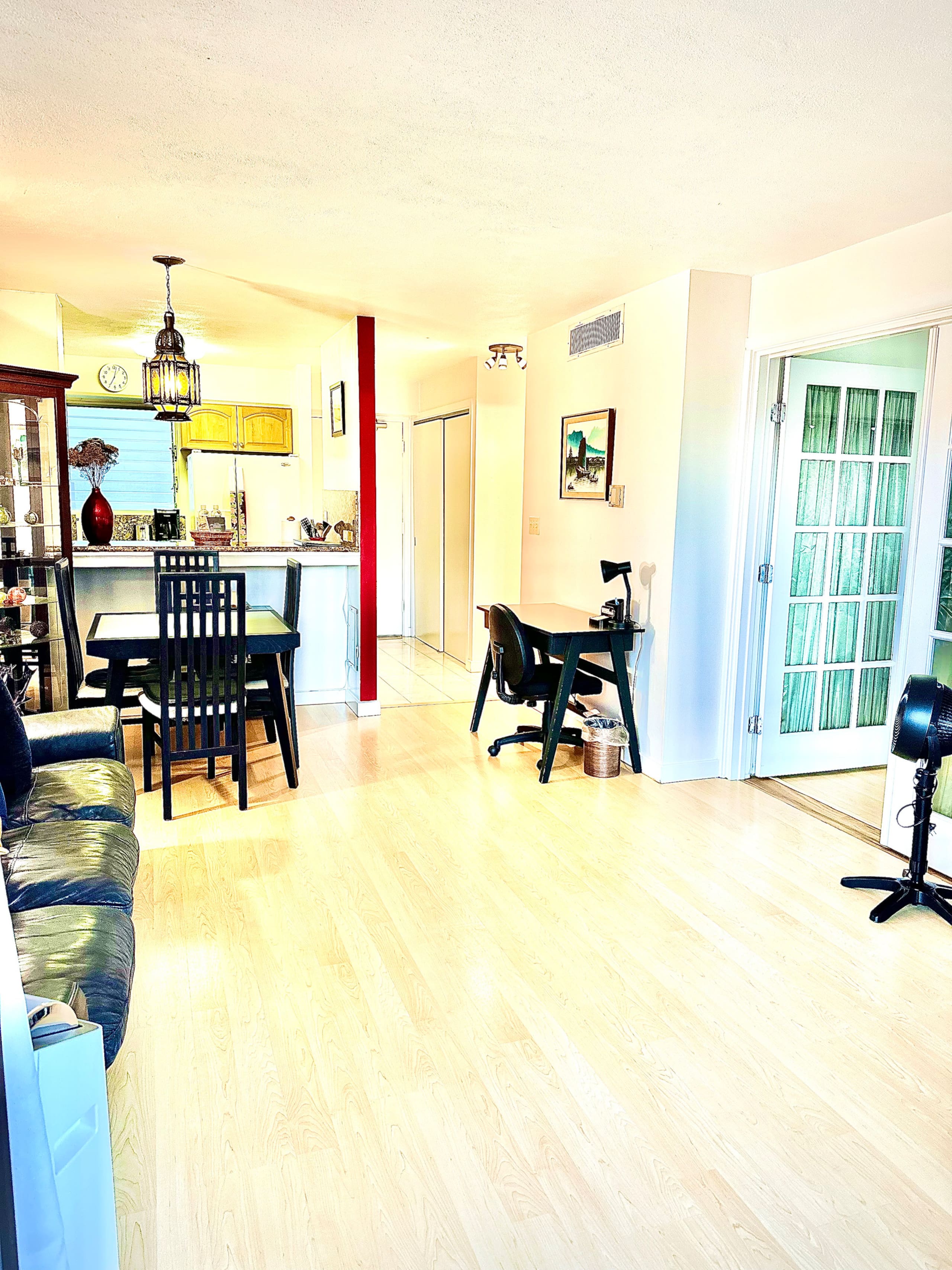 Condo in Honolulu · ★4.75 · 2 bedrooms · 3 beds · 1 private bath - Image 6