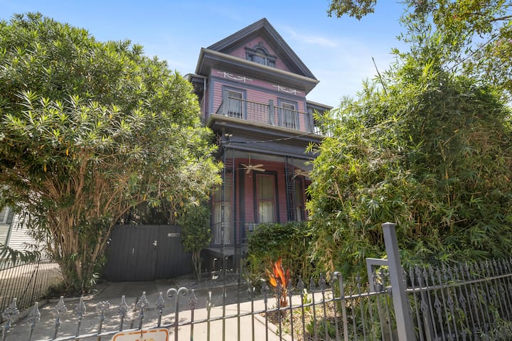 Claiborne Victorian Mansion, By Historic Getaways - New Orleans, LA