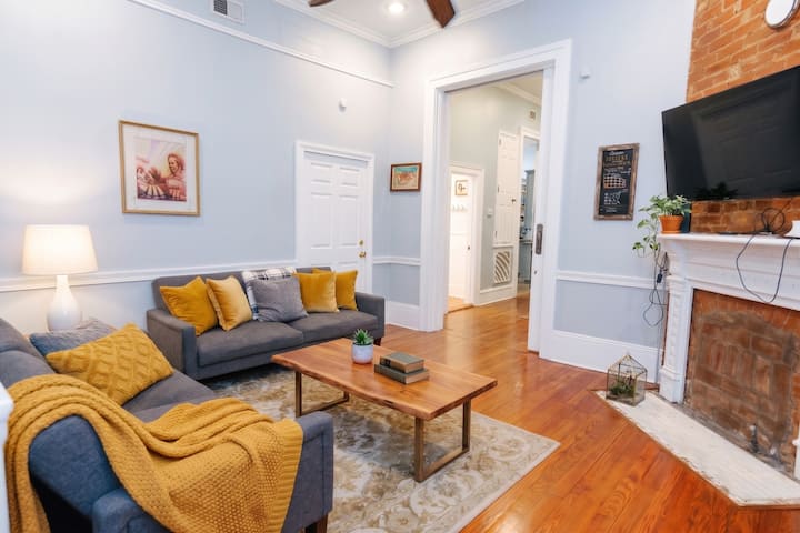 Claiborne Victorian Mansion, By Historic Getaways - New Orleans, LA