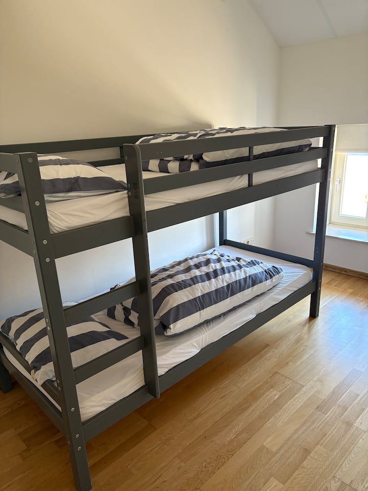 غرفة النوم 2