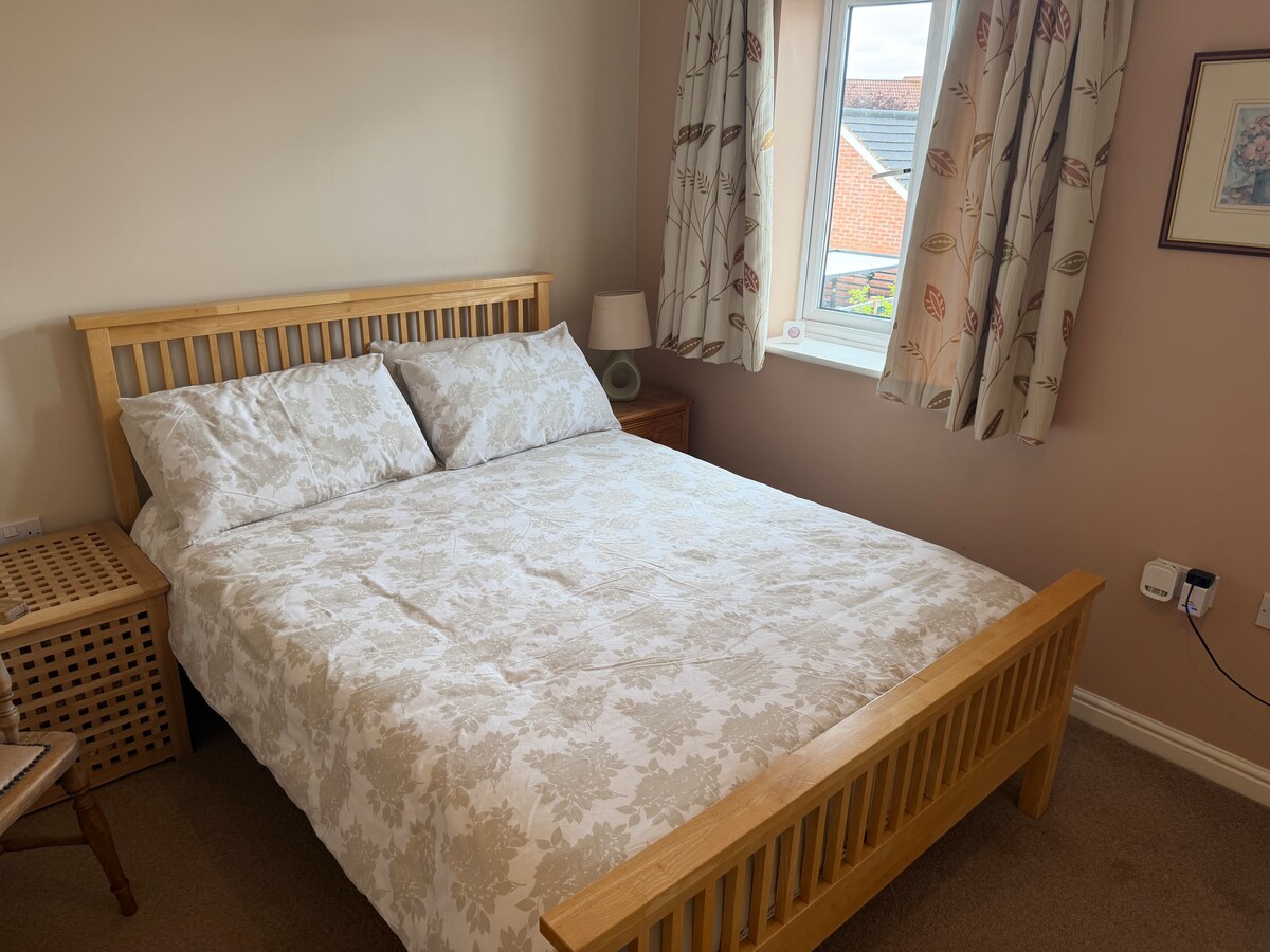 En-Suite Room Near Bromsgrove Station - Houses for Rent in Bromsgrove ...