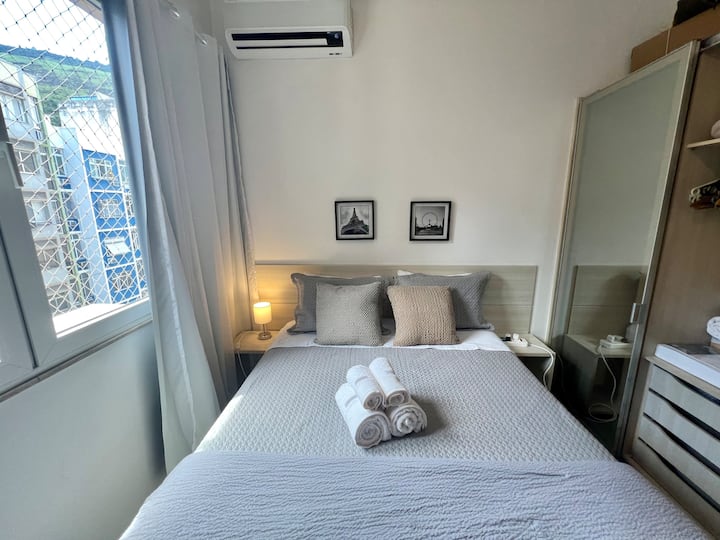 Საწოლი 152 × 203 სმ
Სმარტ-ტელევიზორი 58"
Სხეულის სრული სარკე
Კარადა 