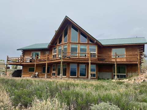 The Wapiti Retreat @ 22 West