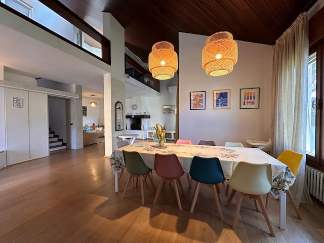 Beautiful Villa with Garden by the Sea