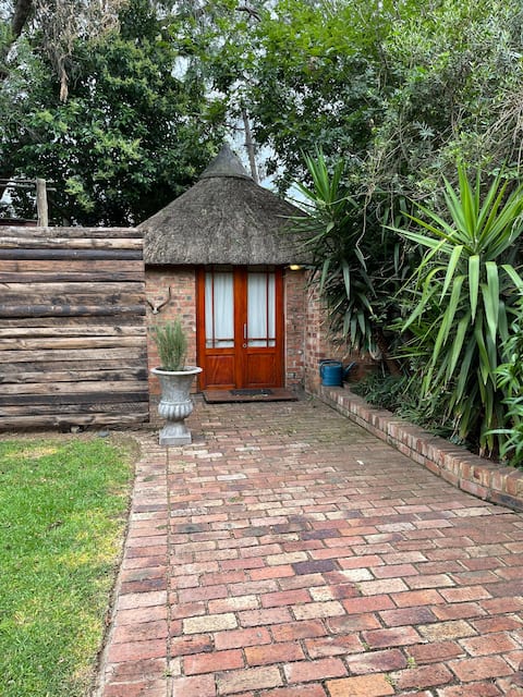 Thatched Cottage in very quiet Secure Village