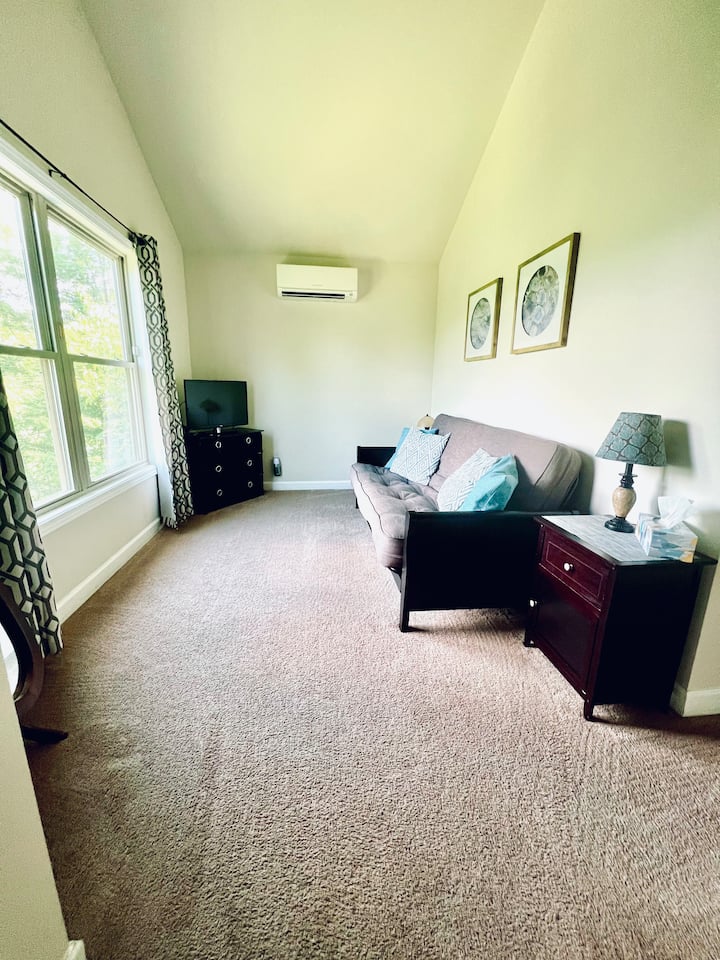 Sala de estar en la planta superior. Esta zona está justo cuando subes las escaleras. 