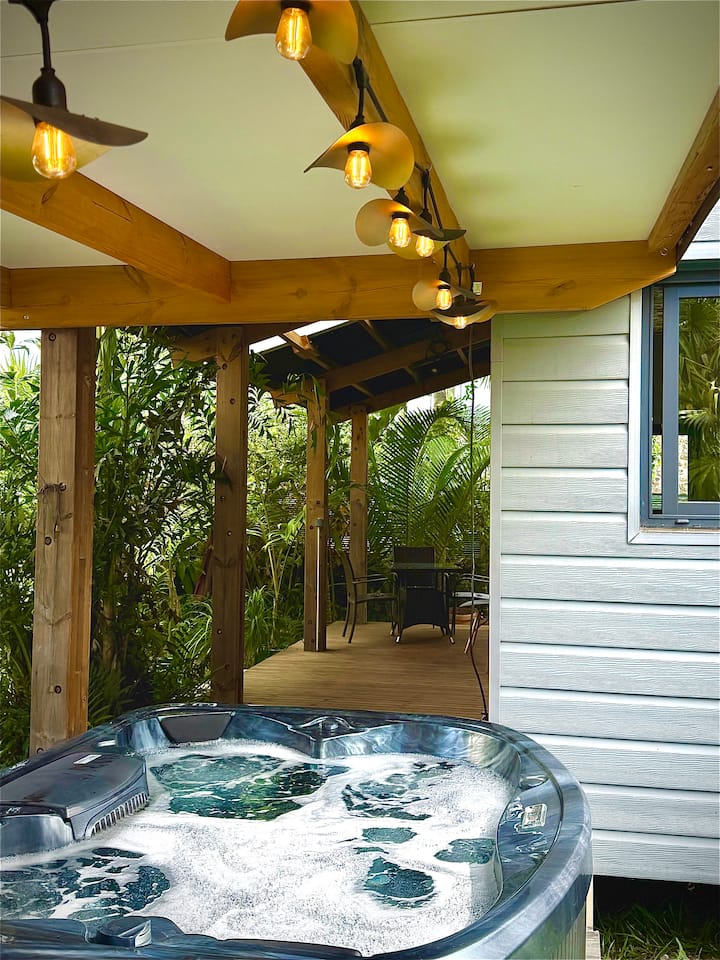 Le Bismarckia Piscine & Jacuzzi Privés - Parc national de la Réunion