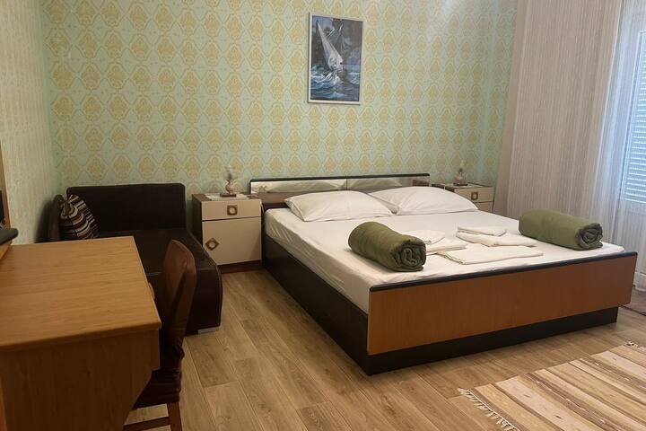 Dhoma e gjumit nr. 2, Sipërfaqja: 14 m²