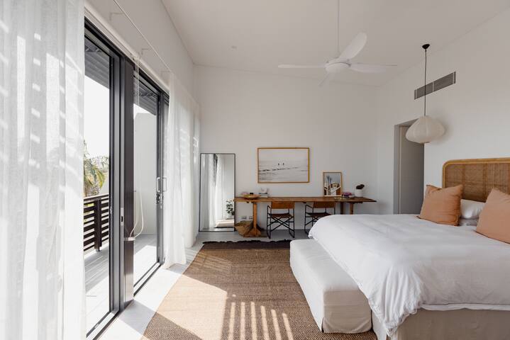 Kiah Beachfront Villa ~January availability gallery image 4