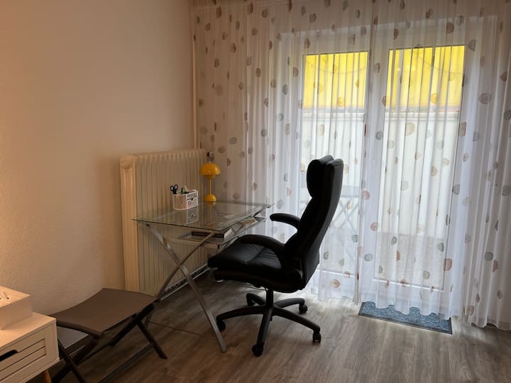 Quiet Apartment Near Tram / Free Parking & Bike - Fribourg-en-Brisgau