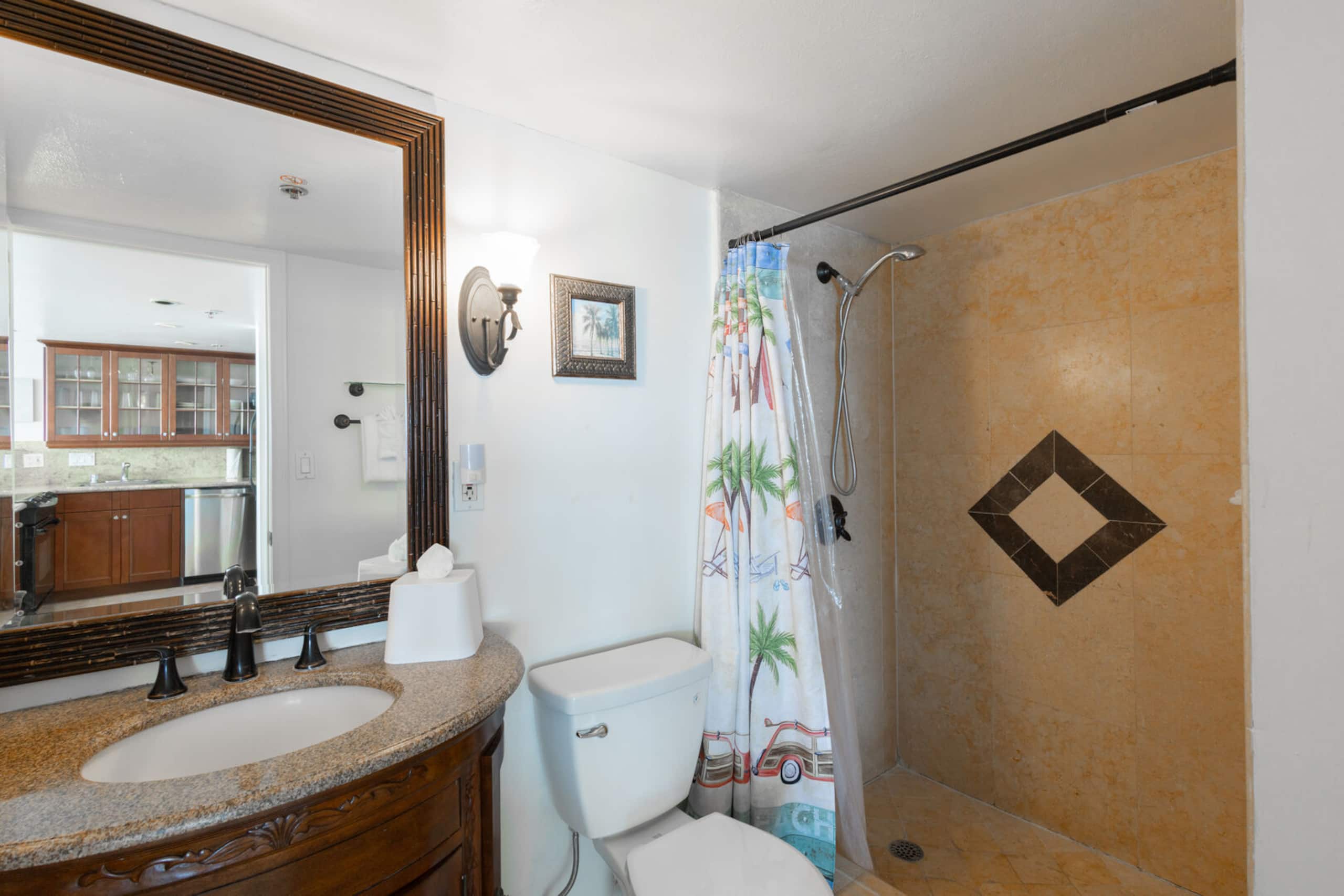 Condo in Honolulu · ★5.0 · 2 bedrooms · 3 beds · 2 baths - Image 12