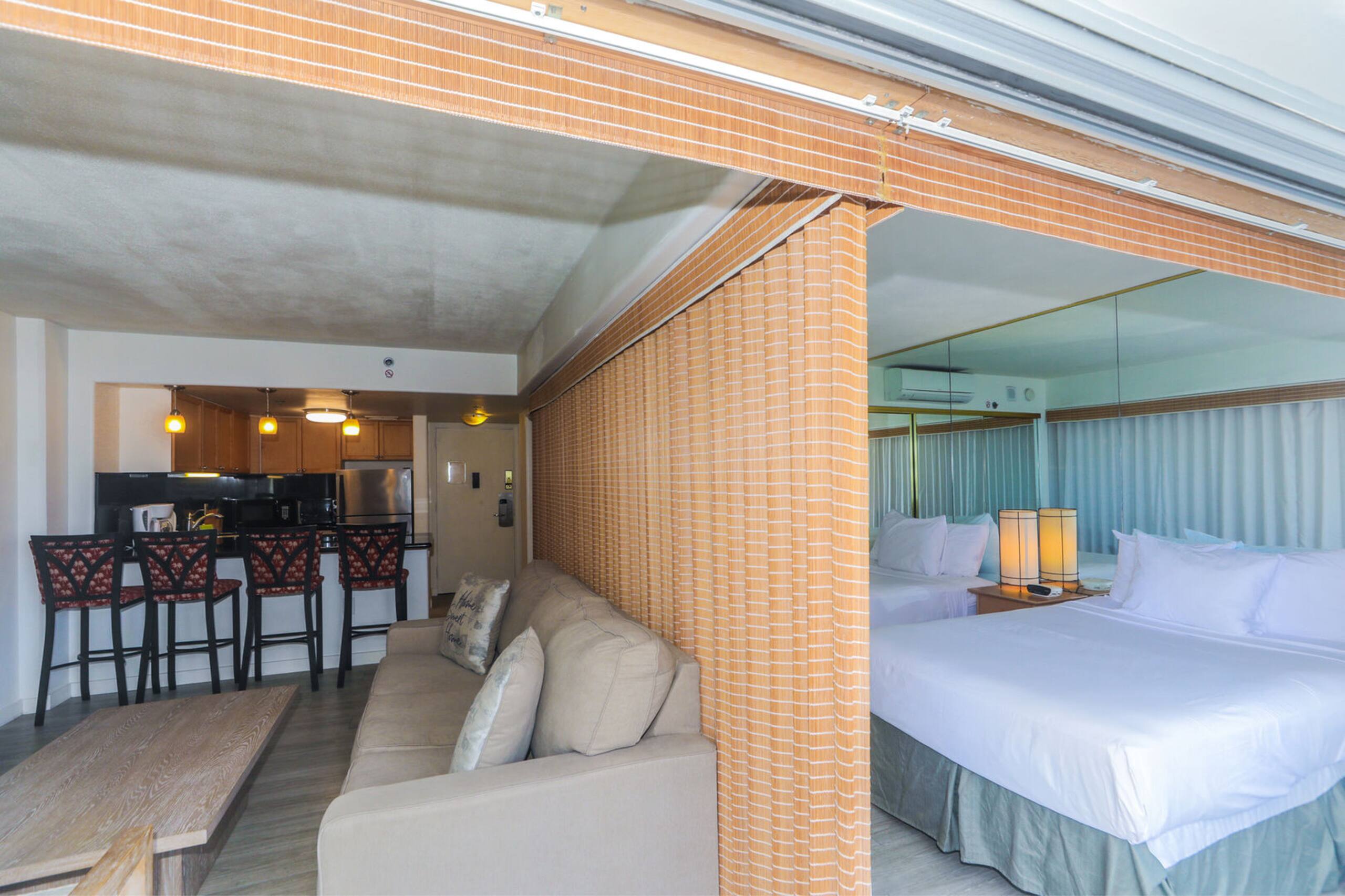 Tropical Oasis Escape with Lagoon view, Free WIFI! - Image 14