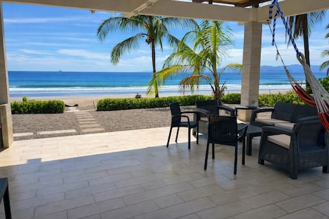 Lovely beachfront family house with private pool