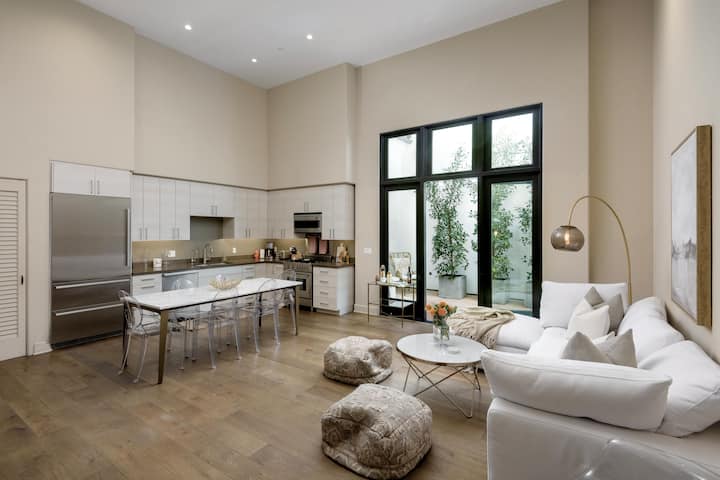 Luxury Condo In Heart Of Downtown Santa Barbara - Santa Barbara, CA