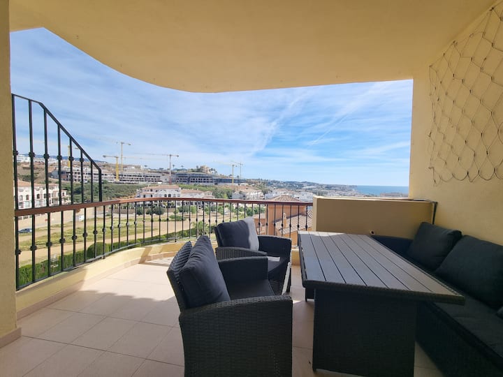 Modern 2 Bed Apartment In Jardin Botanico La Cala - Calahonda