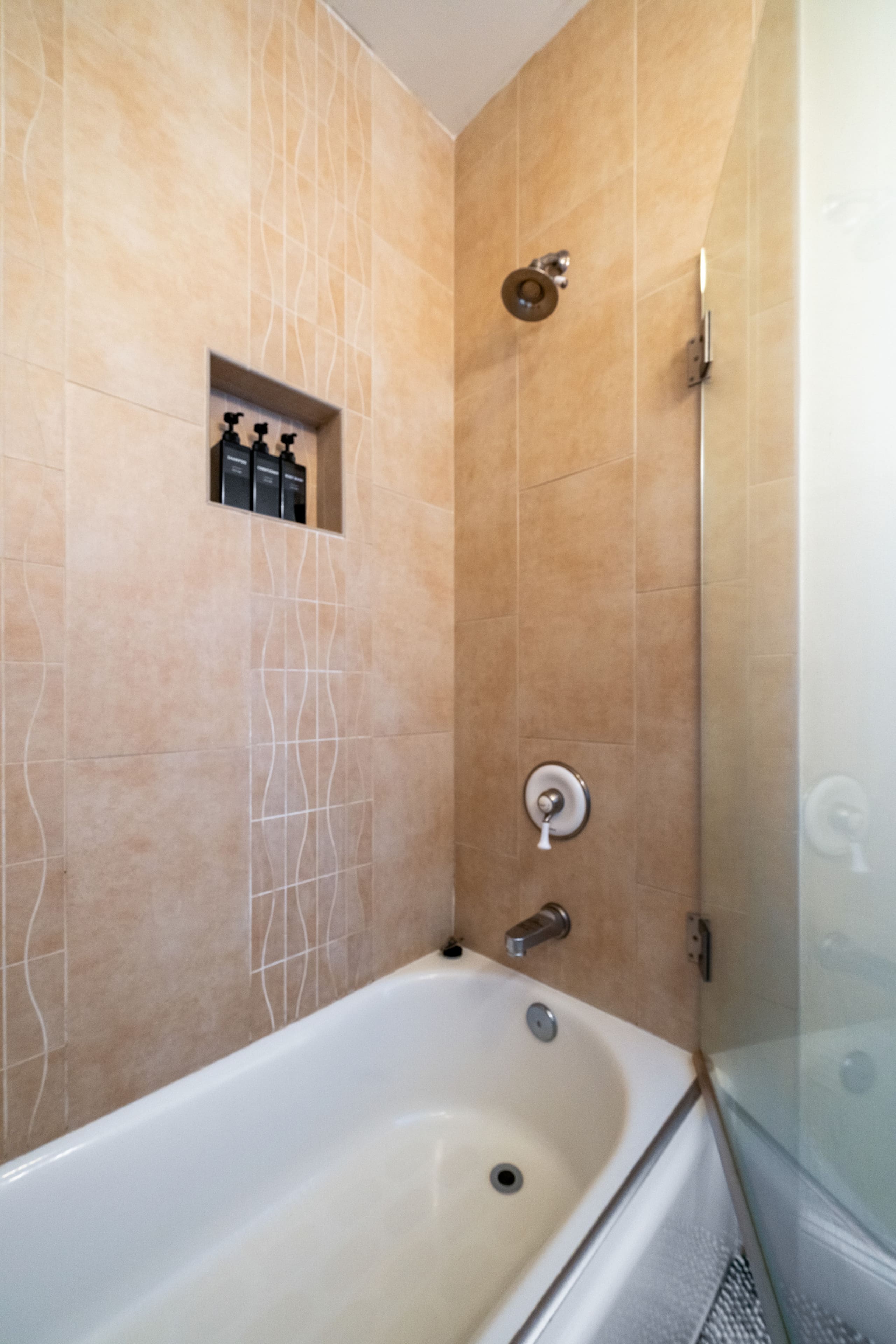 Condo in San Francisco · ★4.96 · 1 bedroom · 1 bed · 1 bath - Image 21