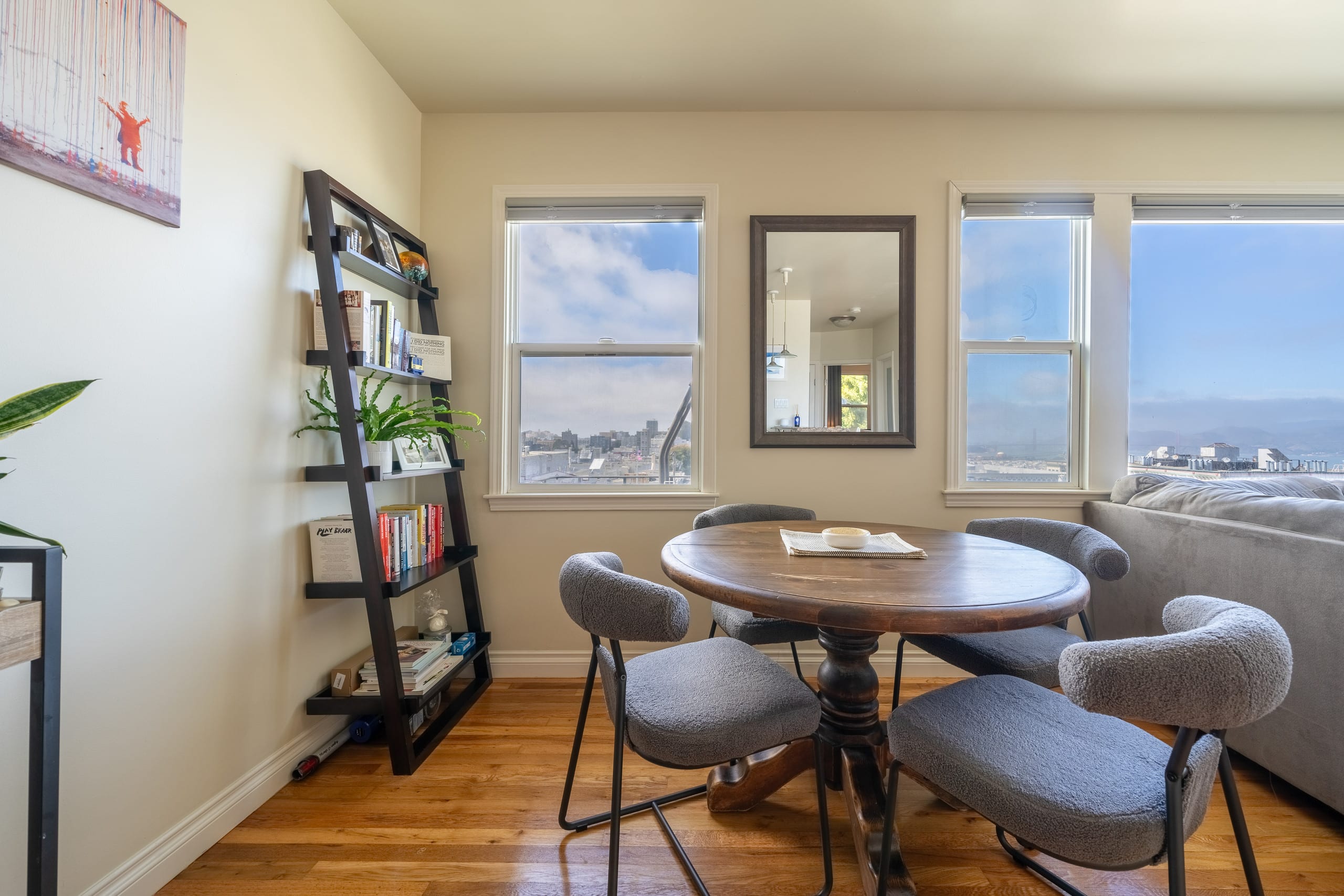 Condo in San Francisco · ★4.96 · 1 bedroom · 1 bed · 1 bath - Image 7