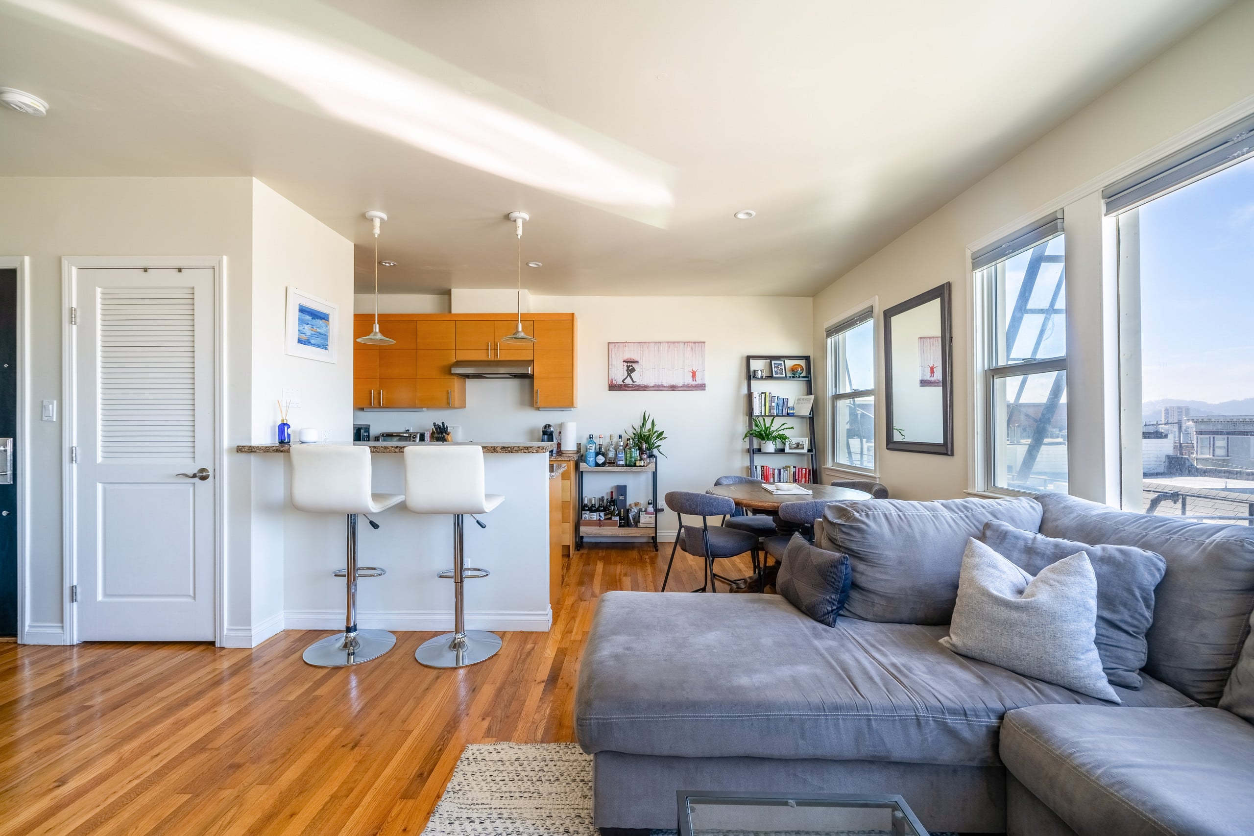 Condo in San Francisco · ★4.96 · 1 bedroom · 1 bed · 1 bath - Image 6