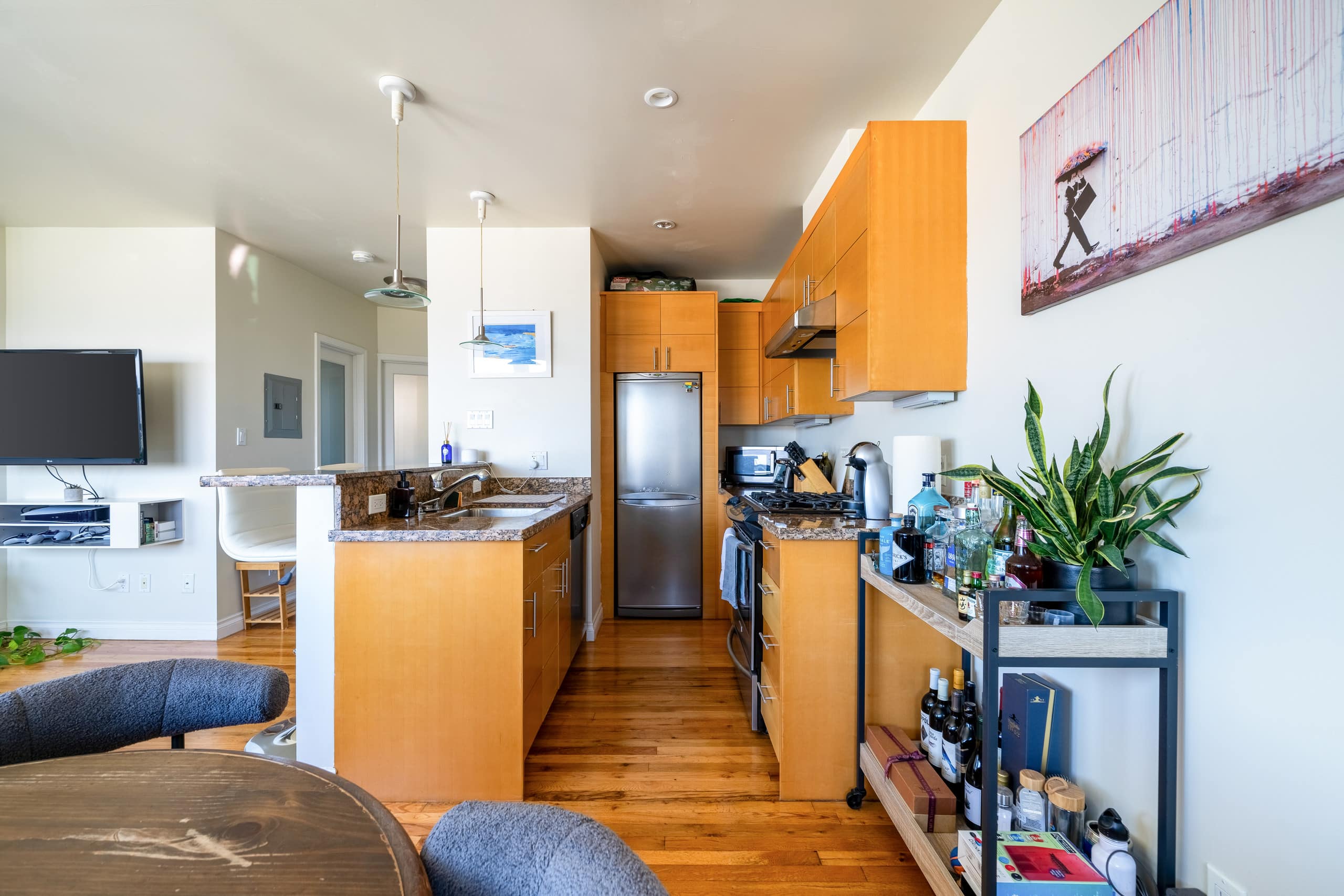 Condo in San Francisco · ★4.96 · 1 bedroom · 1 bed · 1 bath - Image 15