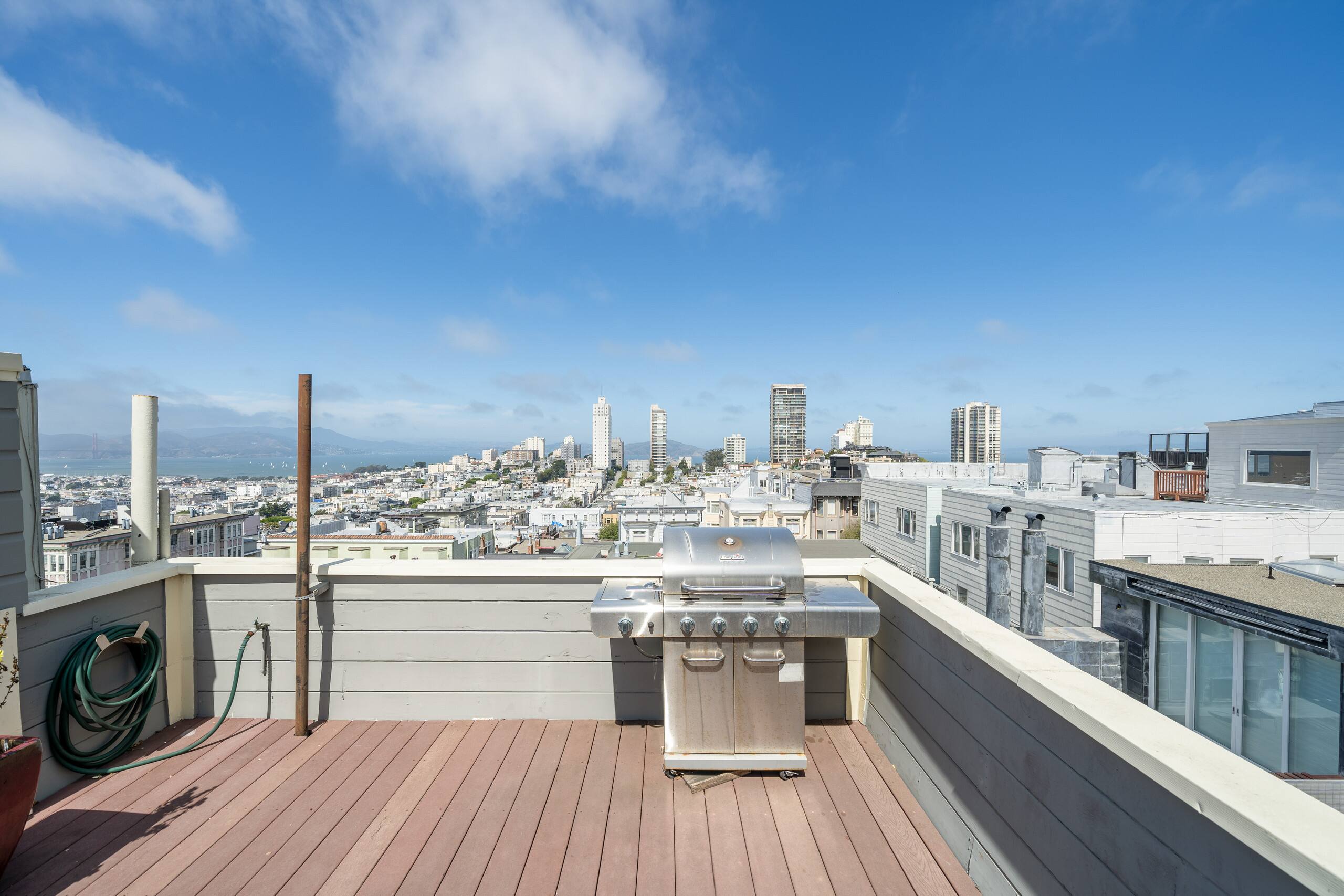 Condo in San Francisco · ★4.96 · 1 bedroom · 1 bed · 1 bath - Image 22