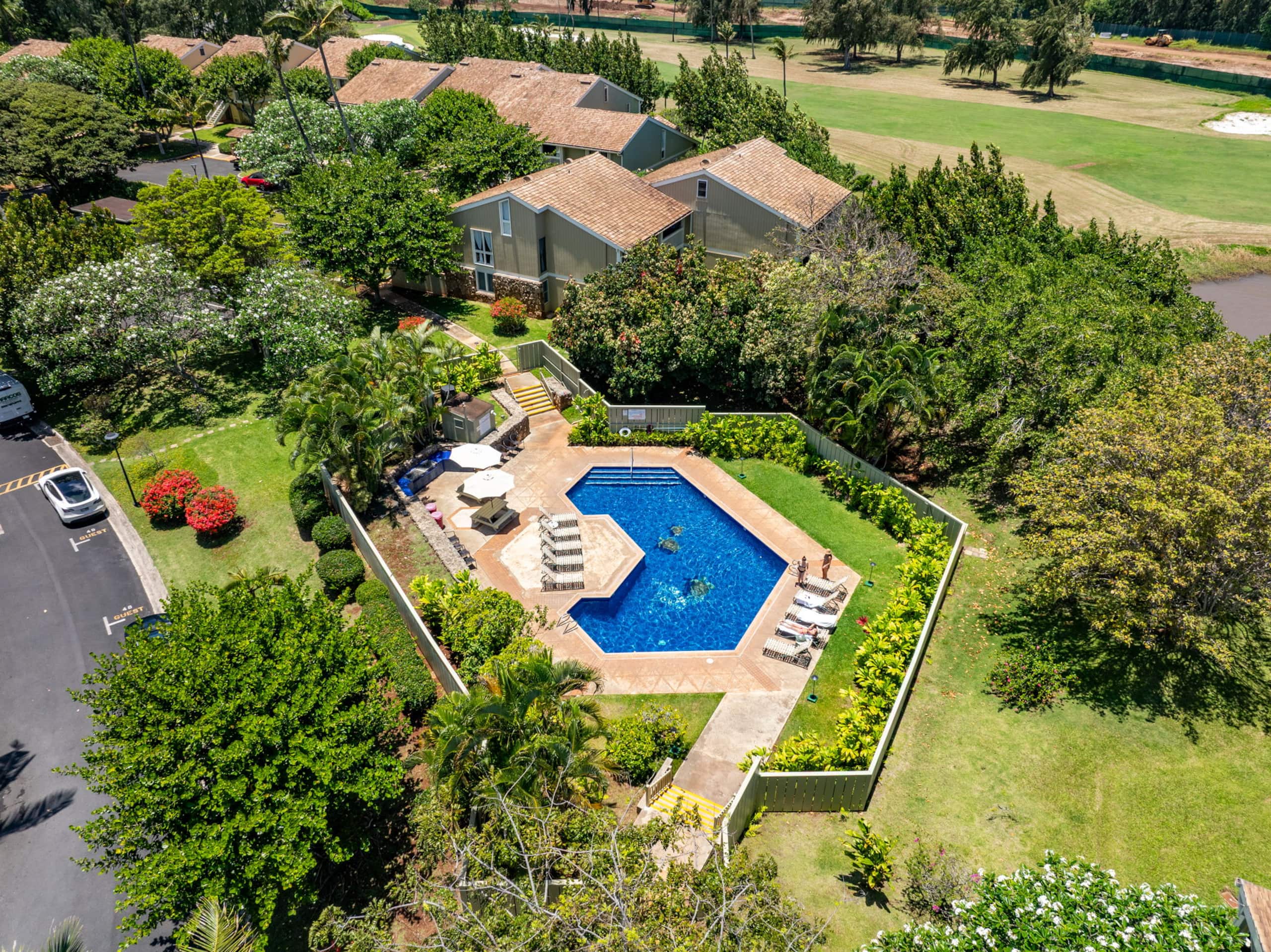 Condo in Kahuku · ★4.96 · Studio · 2 beds · 1 bath - Image 32