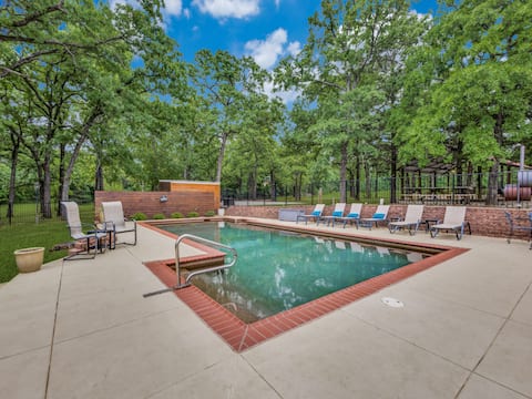 Wildwood Ranch- Pool, Media Rm, Sport Ct on 160 ac