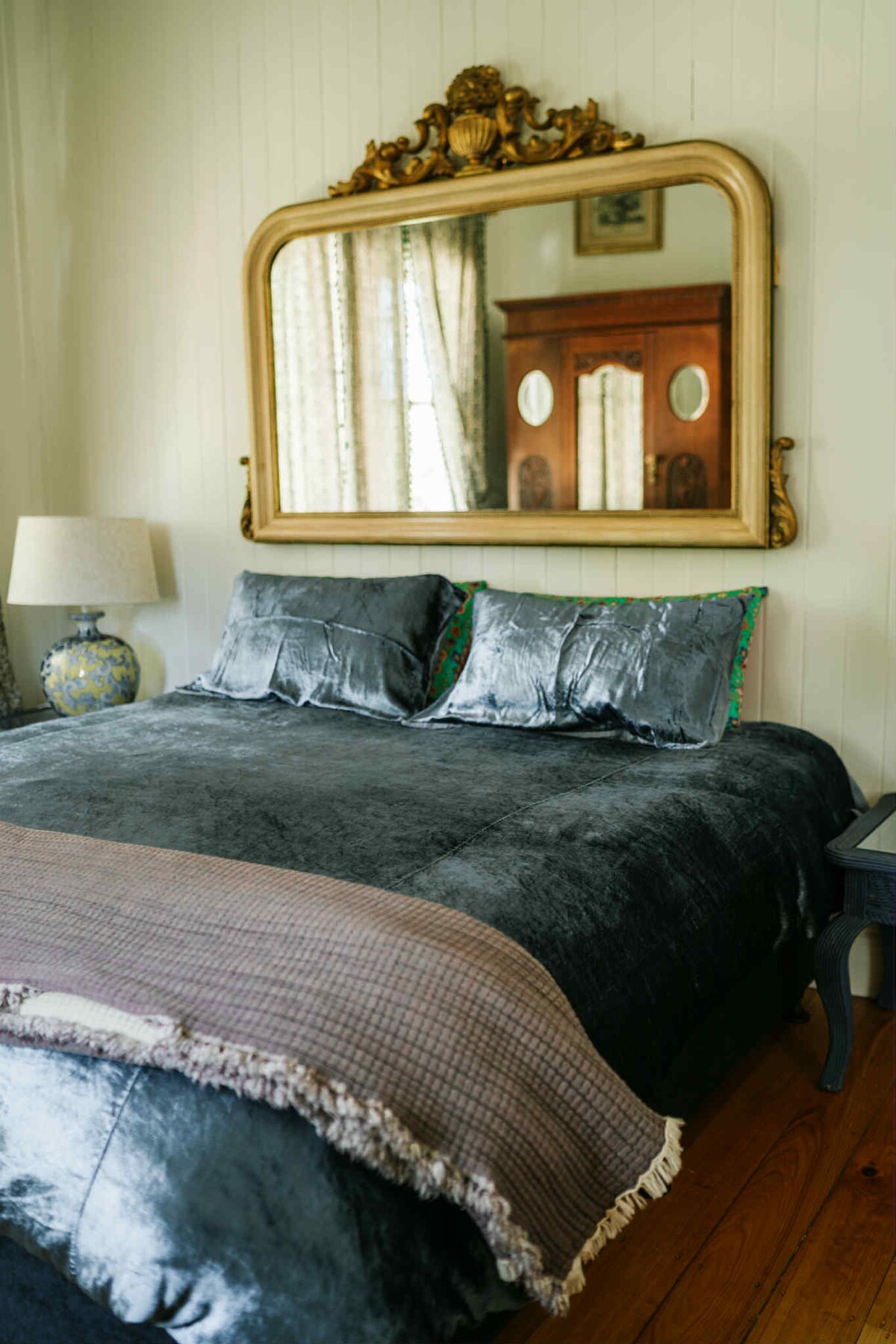 საძინებელი 1