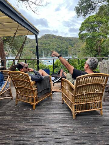 Lovett Bay House. Family fun or romantic retreat gallery image 3