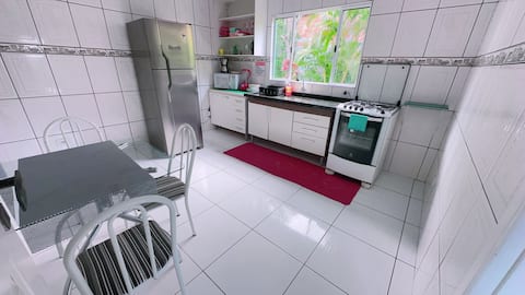 Popular Airbnb listing: Casa do Marquinho Praia do Sono 3 minutes from the beach in Paraty