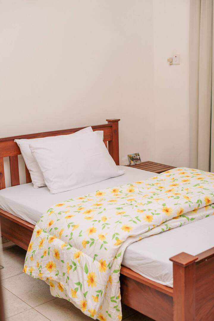 2 - РА СПАЛНЯ С ДОПЪЛНИТЕЛЕН ДУШ И ТОАЛЕТНА