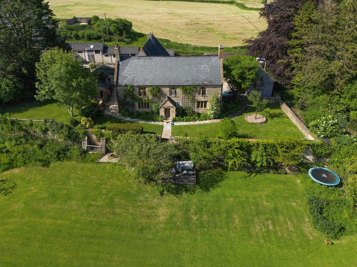 Wantsley Farm. Beautiful 16thc Family Farmhouse - Dorset