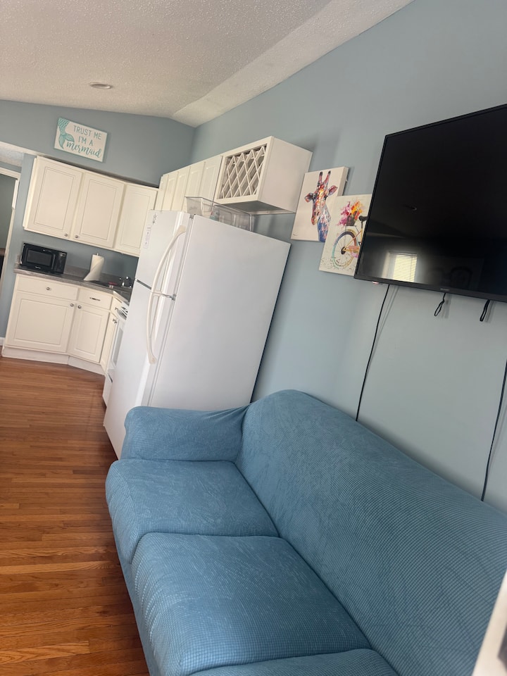 2 Min. Walk To Beach Strip, 2 Parking Spots & Wif - Seabrook, NH