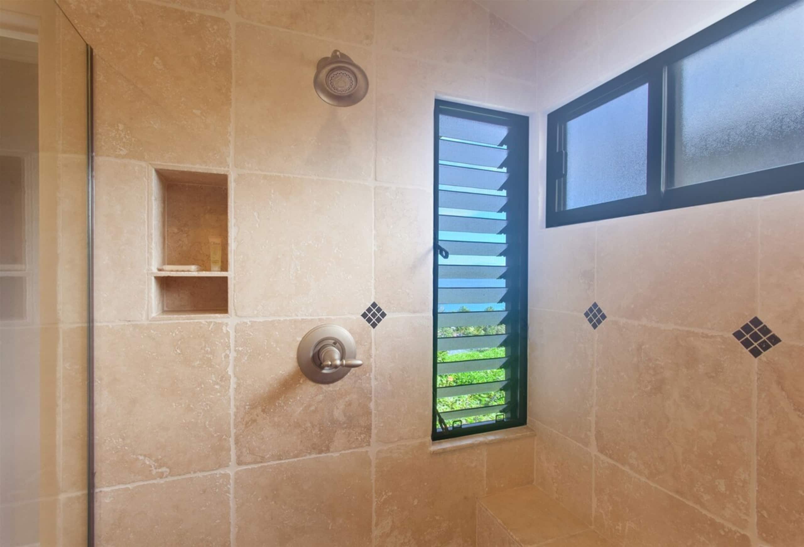 Villa in Lahaina · ★4.97 · 2 bedrooms · 3 beds · 3 baths - Image 30