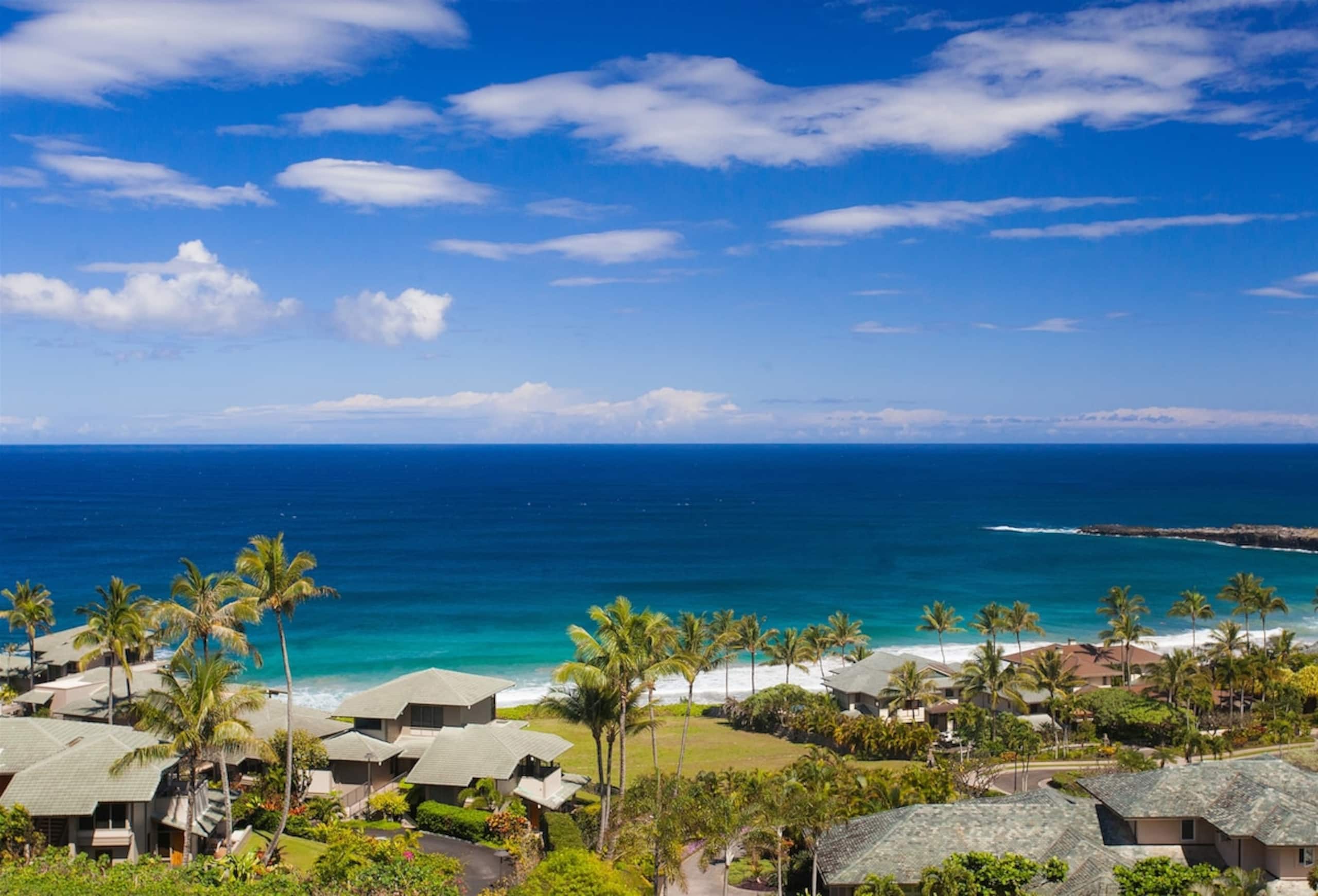 Villa in Lahaina · ★4.97 · 2 bedrooms · 3 beds · 3 baths - Image 2