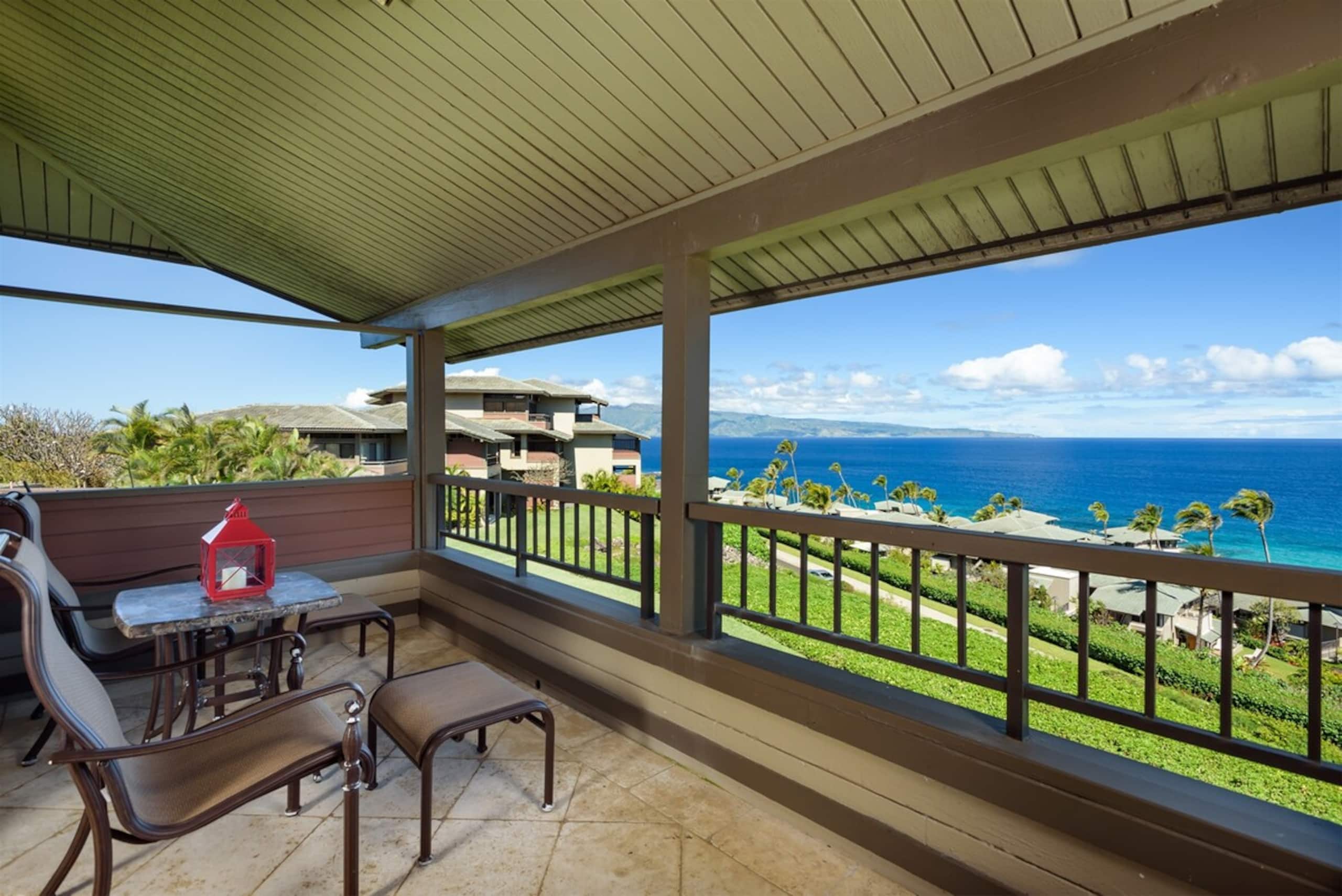 Villa in Lahaina · ★4.97 · 2 bedrooms · 3 beds · 3 baths - Image 12