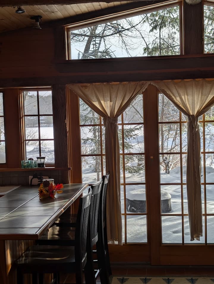 Little Nell At Moody Pond Guest Cabin - Saranac Lake, NY