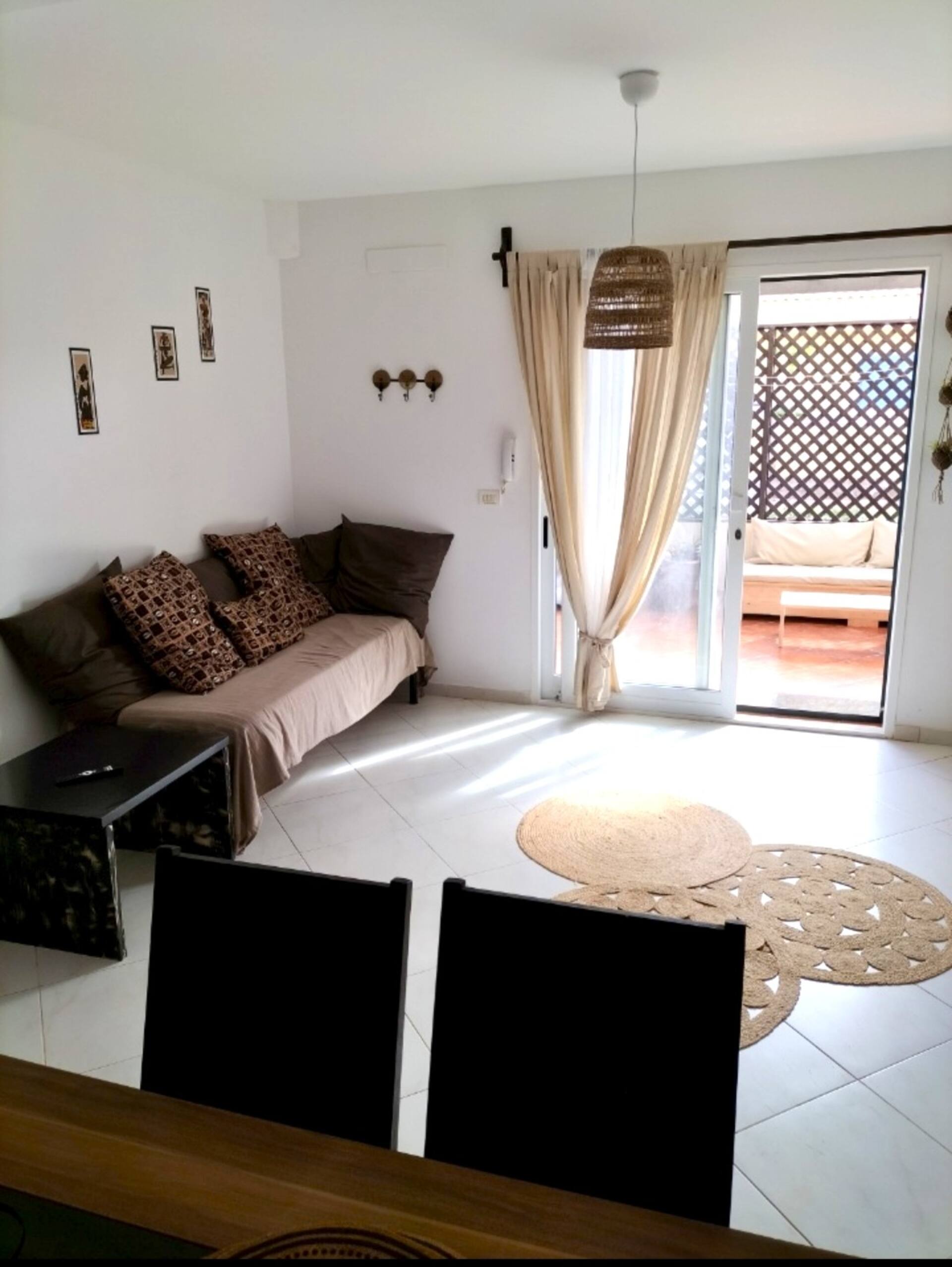 BLUE OCEAN -2 bedrooms -1st line, side ocean view