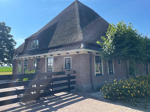 Successful Airbnb property: Beautiful guest house in Noord-Holland farm. in Sint Maarten