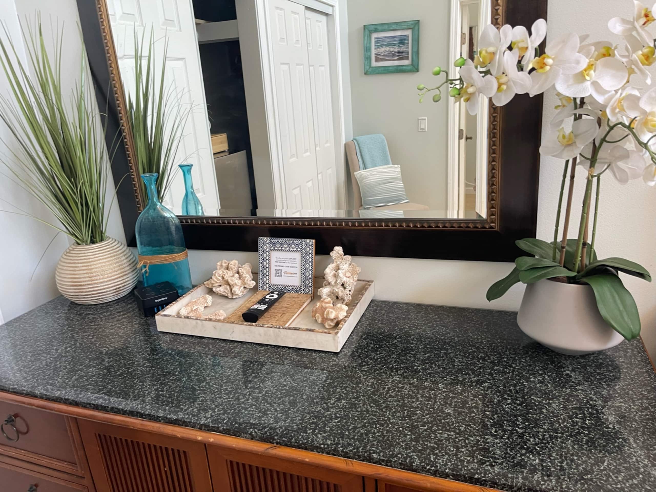 Private Poolside Suite- Ocean Views - Central - Photo 8